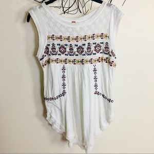 Featured in LAB RATS AND TEEN WOLF  free people top skylar storm malia Tate